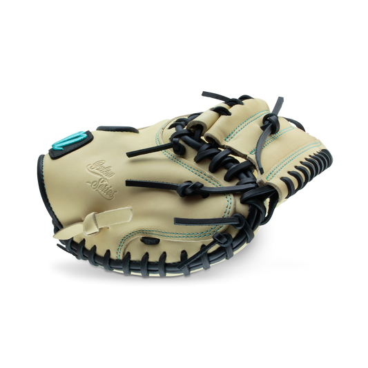 Oxbow M Type 235C1 33.50" Solid Web Catcher's Mitt