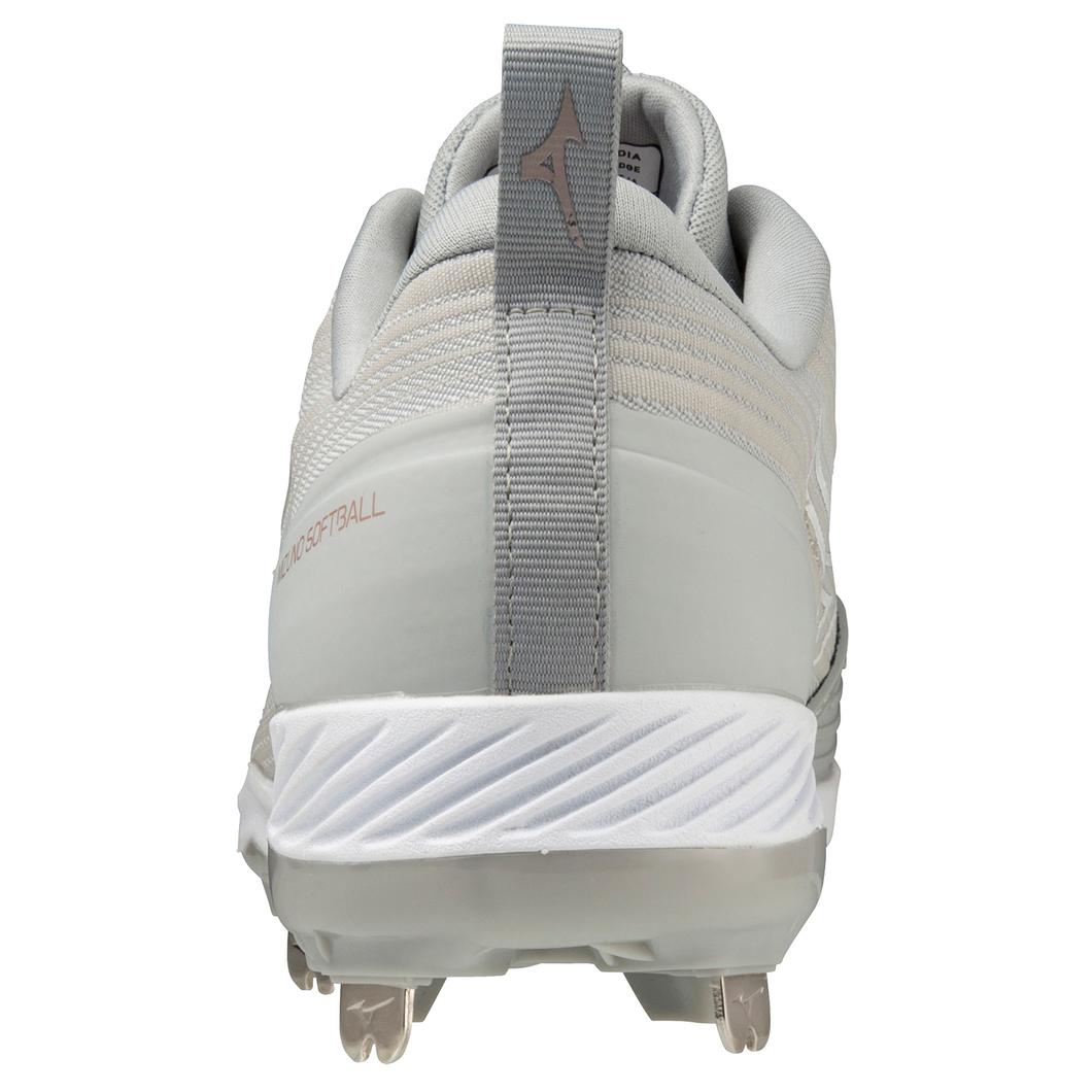 F24-CRBN1 Softball Cleat -13
