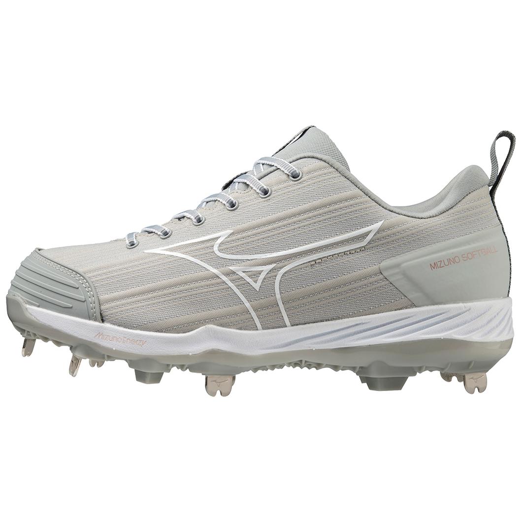 F24-CRBN1 Softball Cleat -13