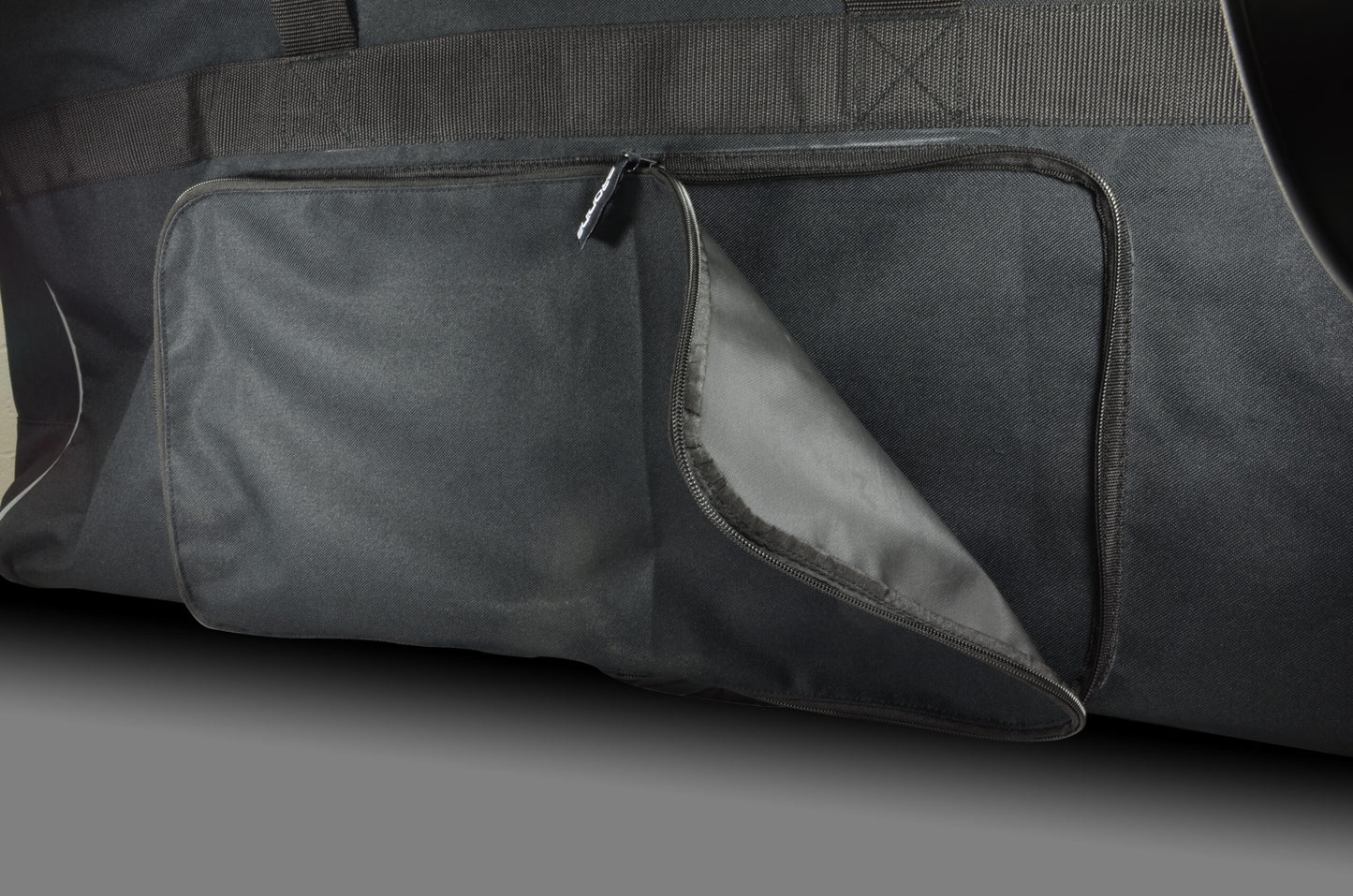 REB – Rolling Equipment Bag